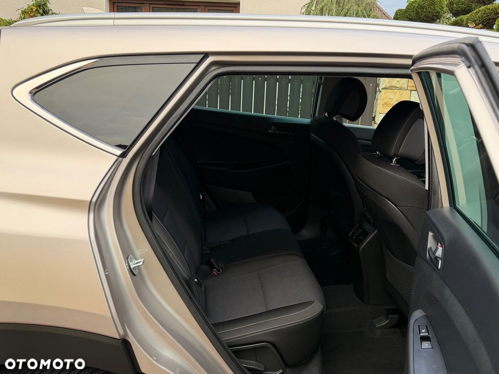 Hyundai Tucson blue 1.7 CRDi 2WD DCT Passion - 27