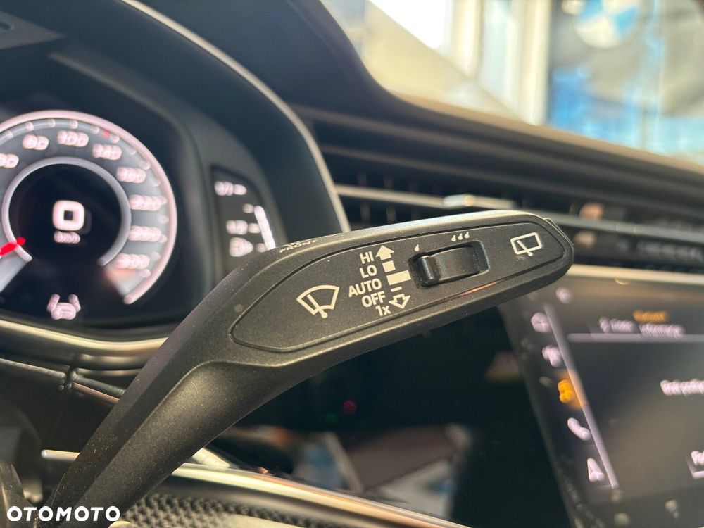 Audi SQ8 - 14