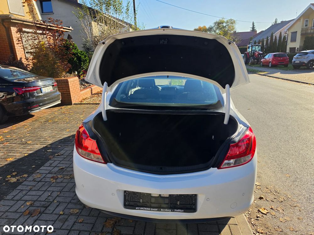 Opel Insignia - 24