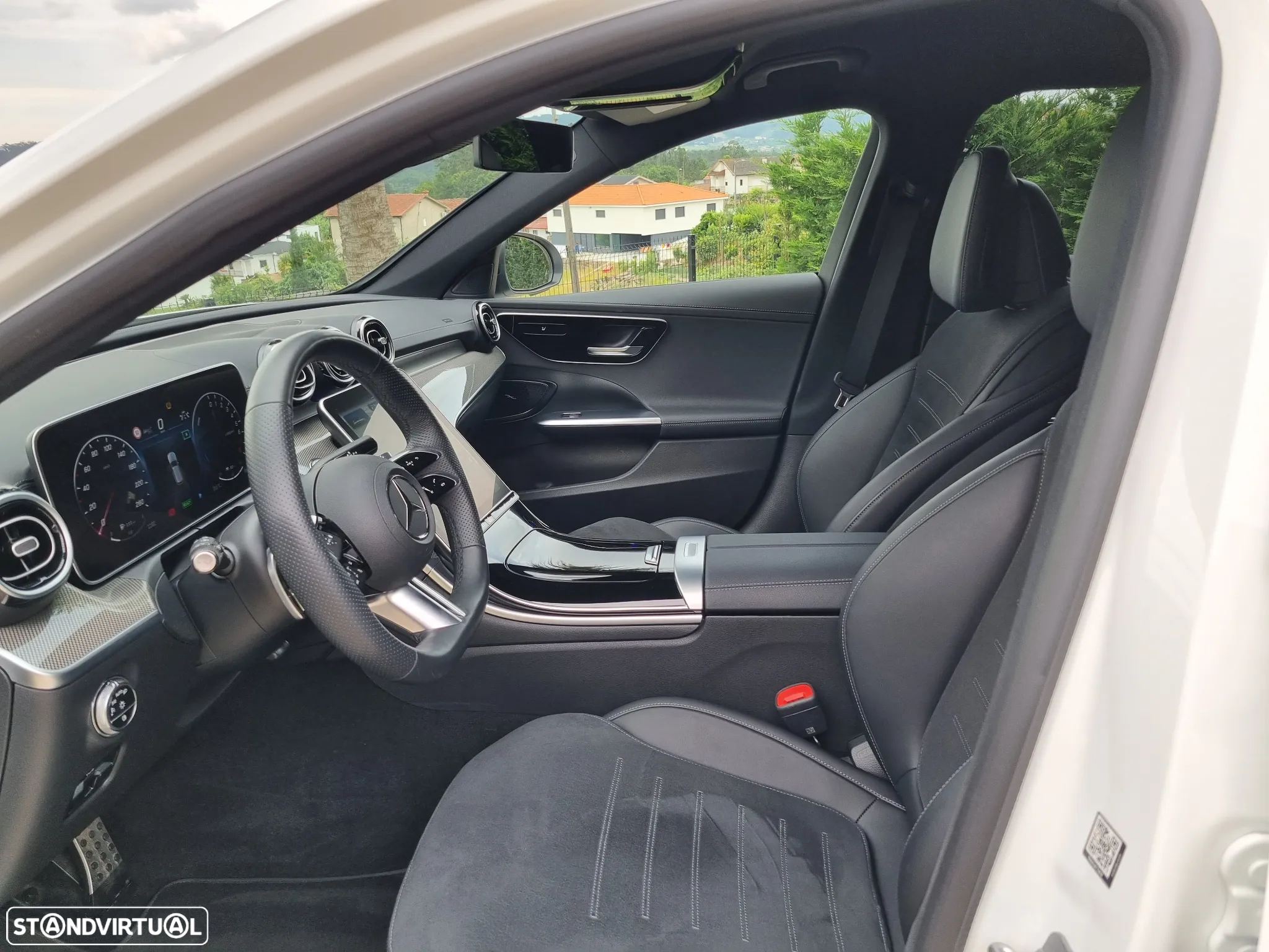 Mercedes-Benz C 300 e AMG Line - 19