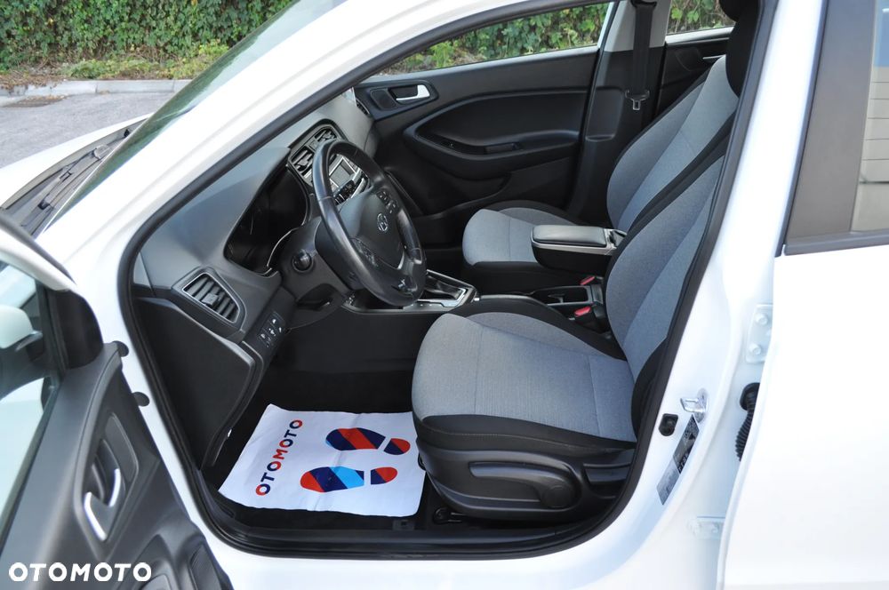 Hyundai i20 ver-1-2-style - 11