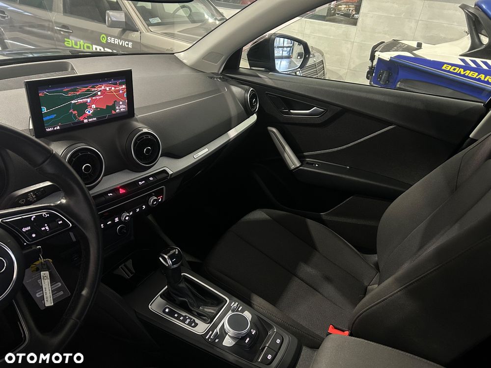 Audi Q2 35 TDI S tronic design - 13