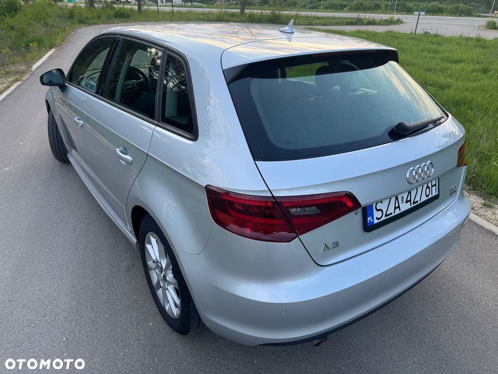 Audi A3 Sportback 1.6 TDI ultra Attraction - 5