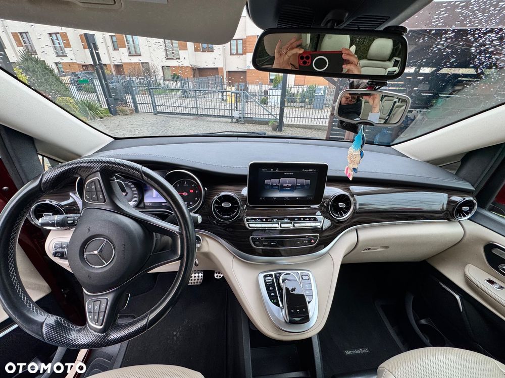 Mercedes-Benz Klasa V 300 d 4-Matic Avantgarde 9G-Tronic (d³ugi) - 12