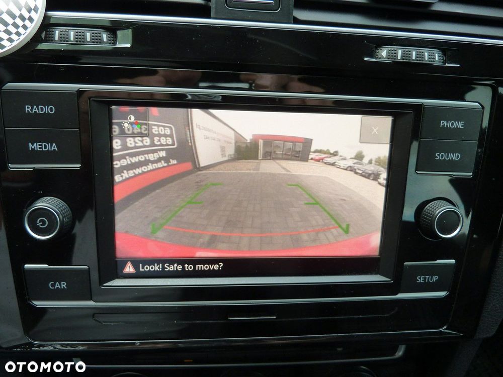 Volkswagen Golf - 23