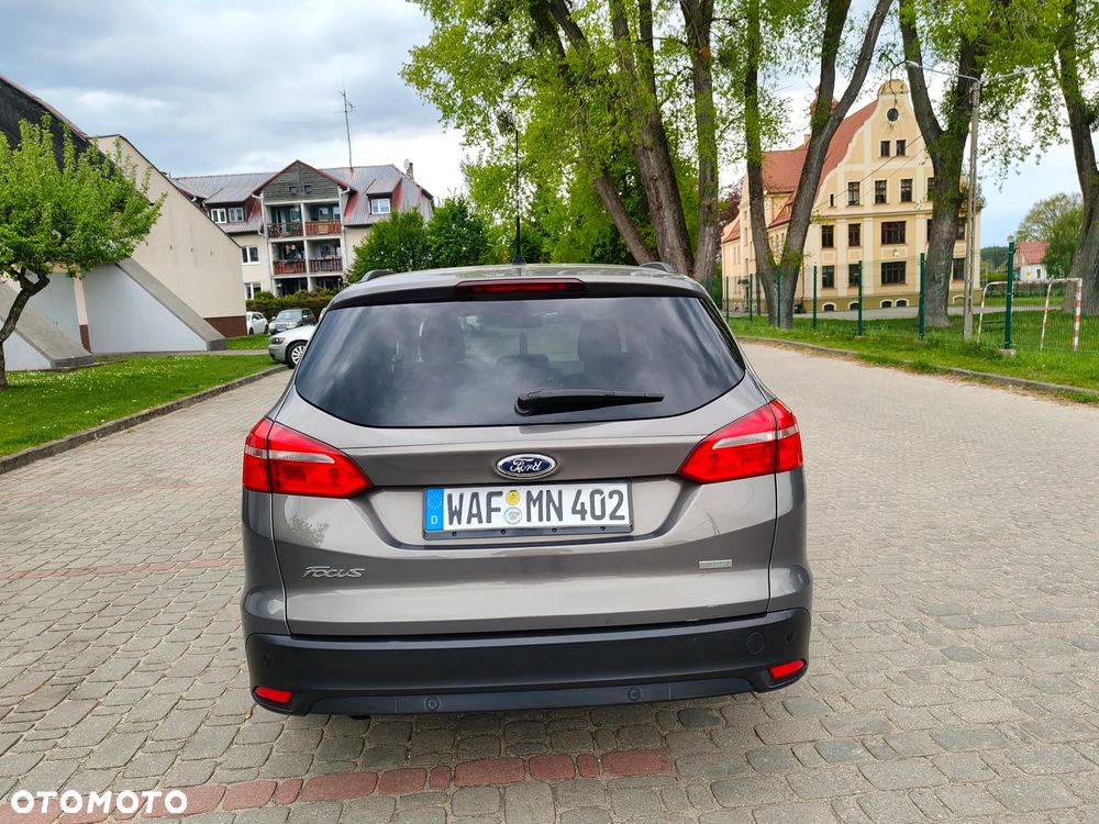 Ford Focus - 23