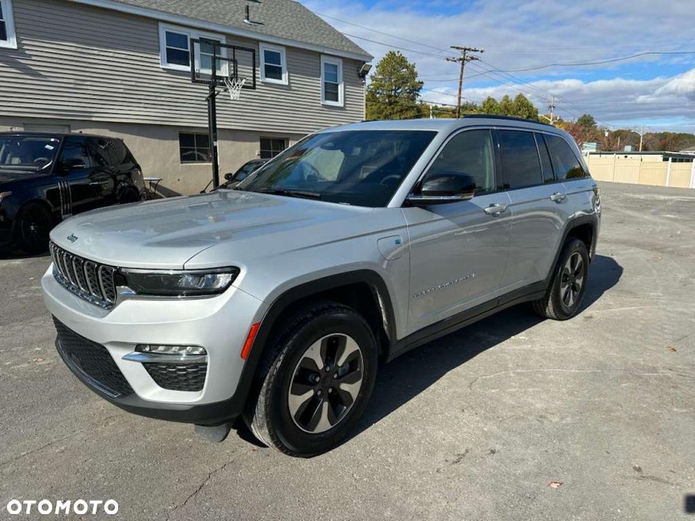 Jeep Grand Cherokee - 2