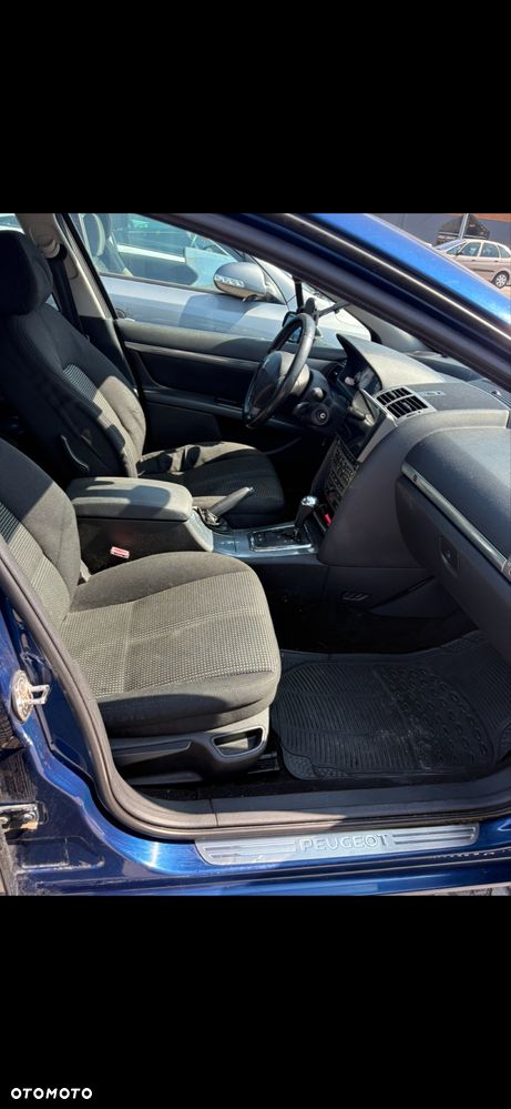 Peugeot 407 - 4