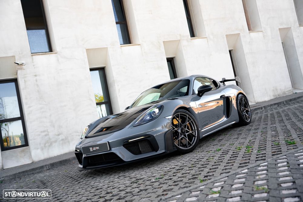 Porsche 718 Cayman GT4 RS - 3