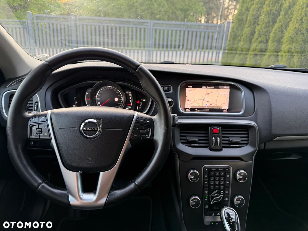Volvo V40 D2 Geartronic Momentum - 16