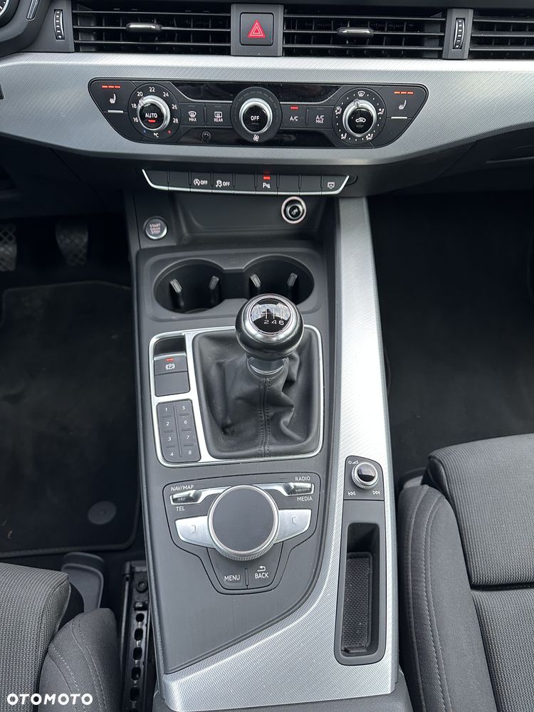 Audi A4 Limousine 2.0 TDI ultra sport - 17