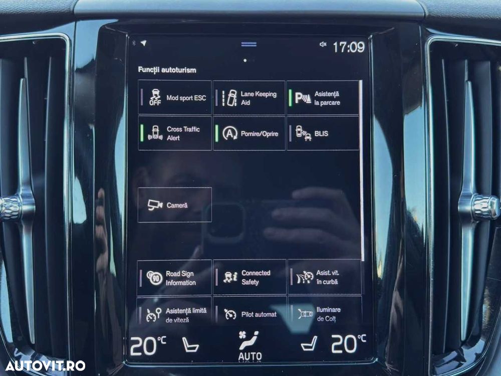 Volvo XC 60 D4 Momentum Pro - 31