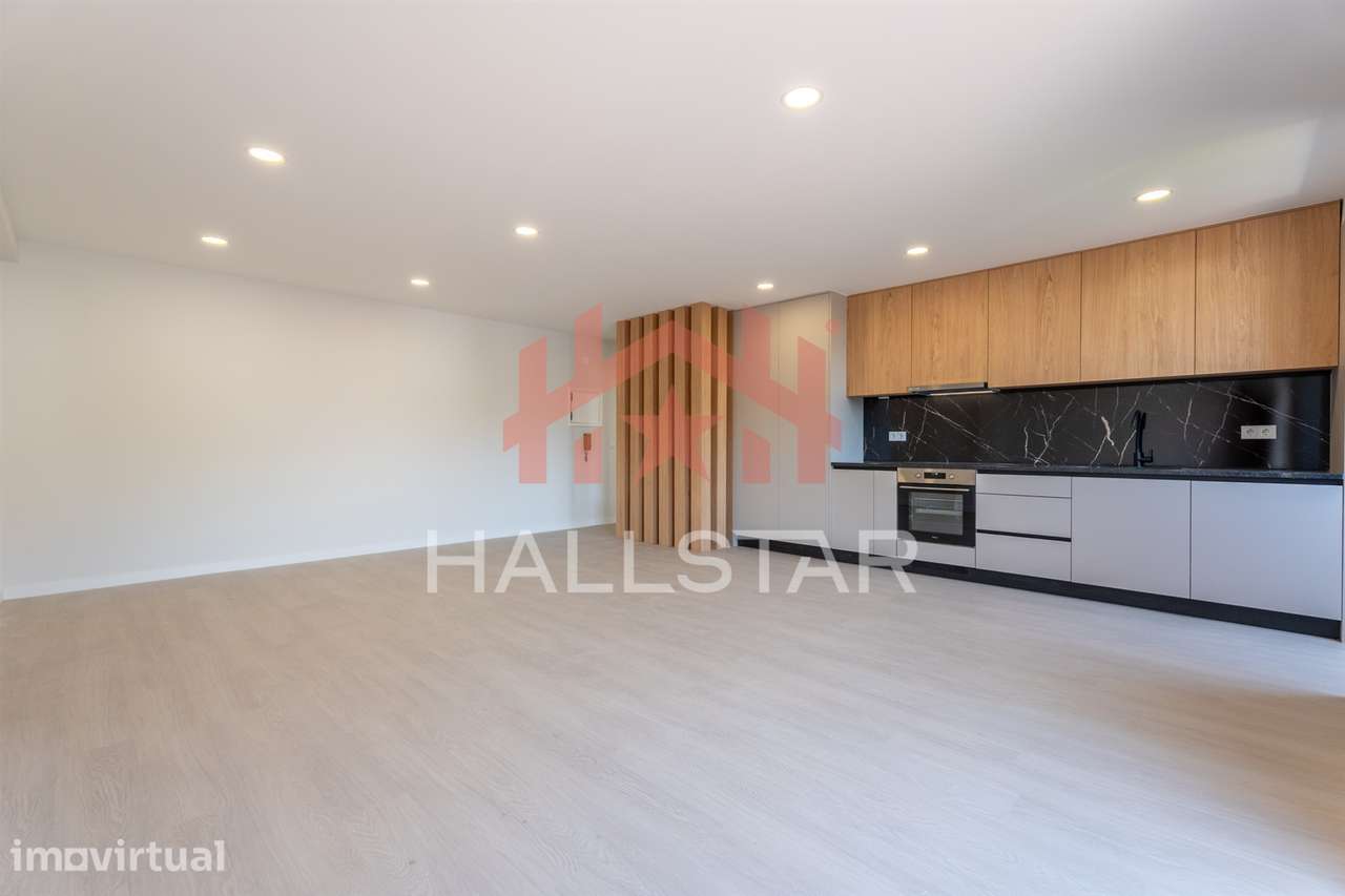 Apartamento T1 / Totalmente Remodelado / São Romão - Grande imagem: 3/22