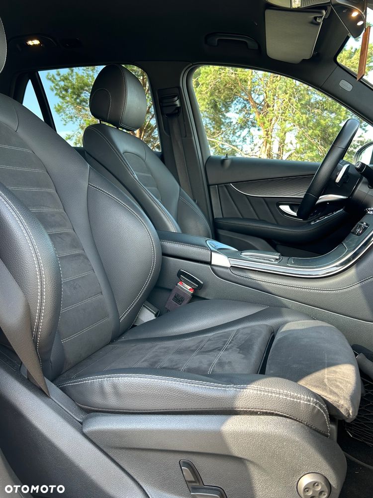 Mercedes-Benz GLC 220 d - 24