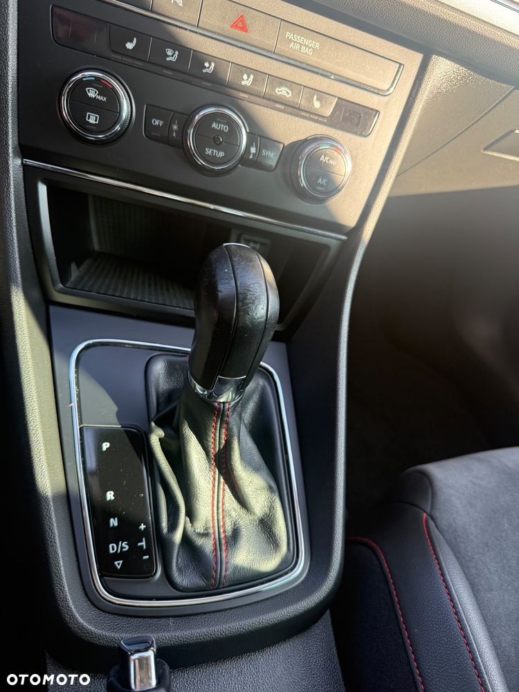 Seat Leon 2.0 TDI DPF Start&Stop DSG XCELLENCE - 15