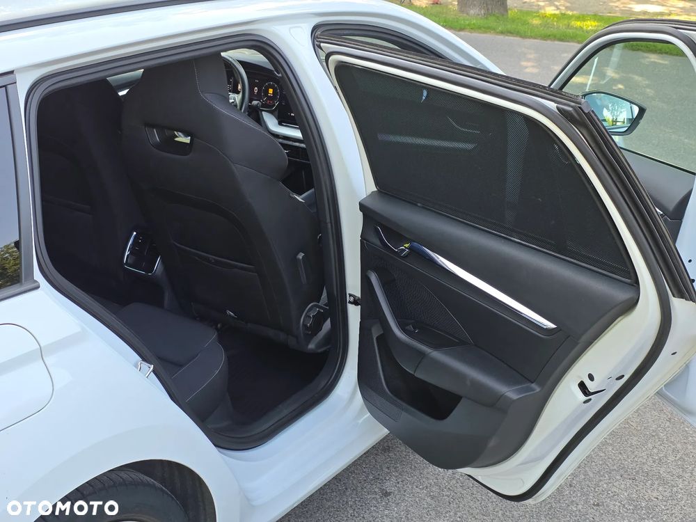 Skoda Octavia 1.5 TSI ACT Sportline - 8