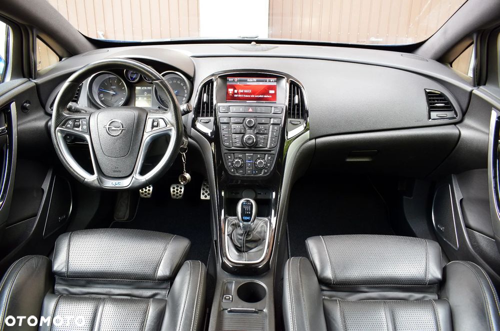 Opel Astra OPC Start/Stop - 26
