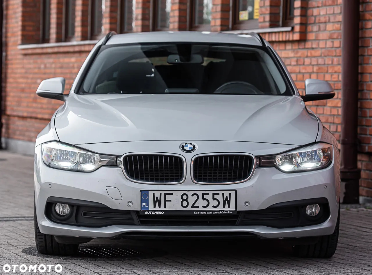 BMW Seria 3 318d - 5