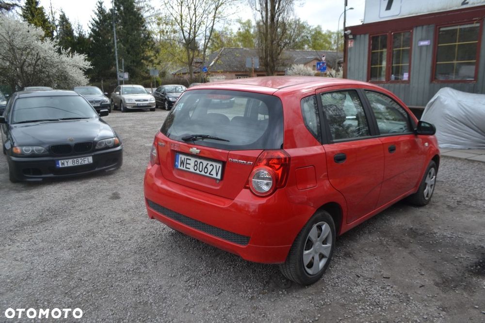 Chevrolet Aveo - 4