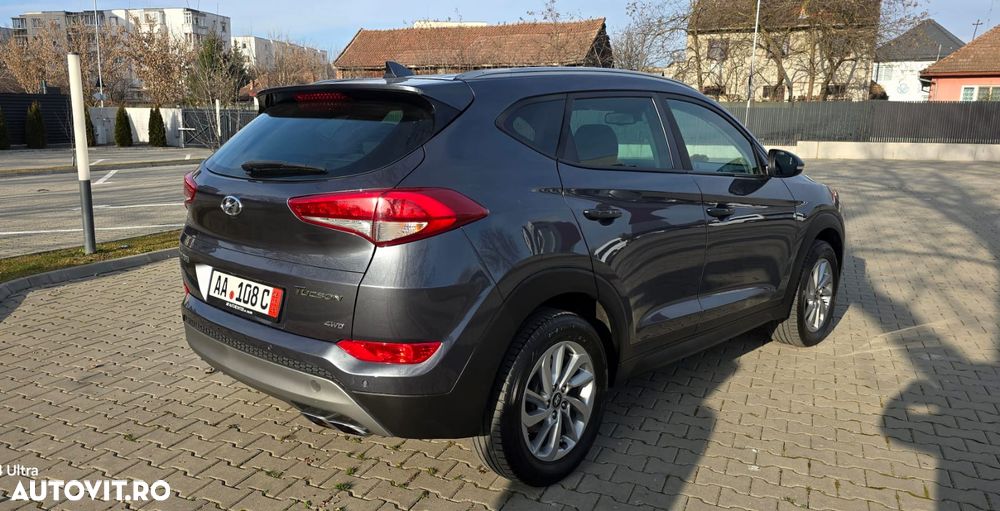 Hyundai Tucson 2.0 CRDI 4WD Advantage - 14