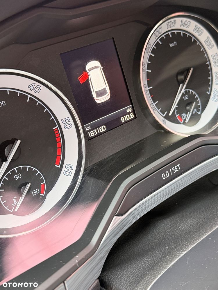 Skoda Superb 2.0 TDI Ambition - 12