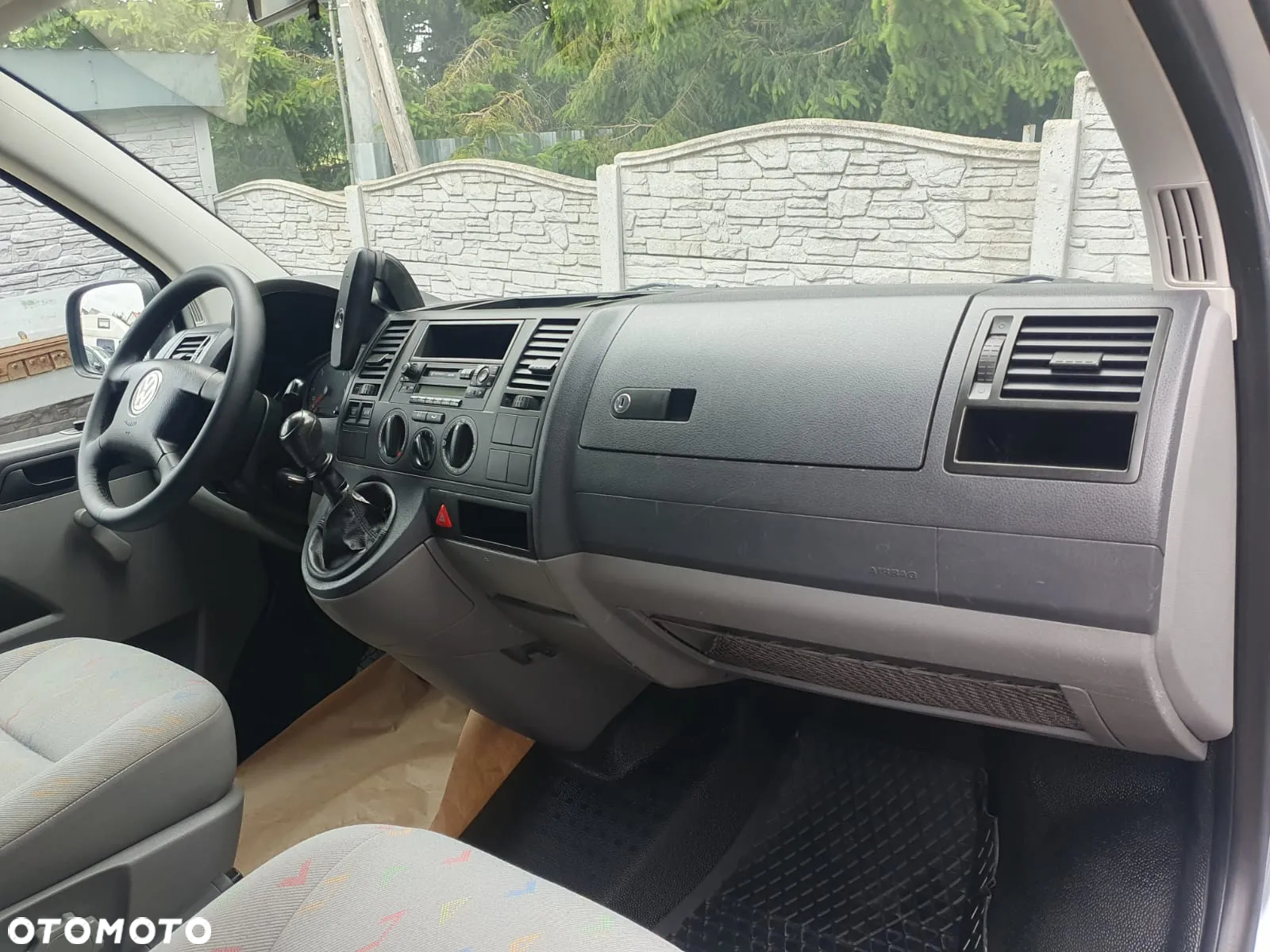 Volkswagen Transporter - 4