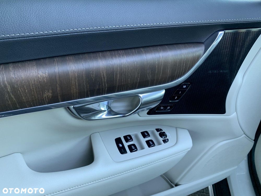 Volvo V90 Cross Country - 29