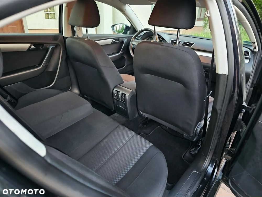 Volkswagen Passat 2.0 TDI 4Mot Comfortline - 11