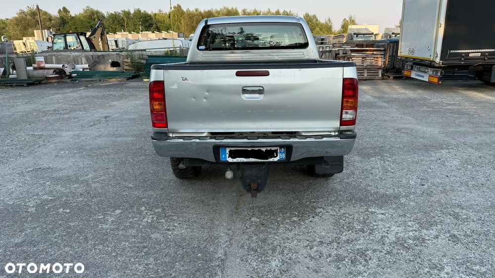 Toyota Hilux - 6
