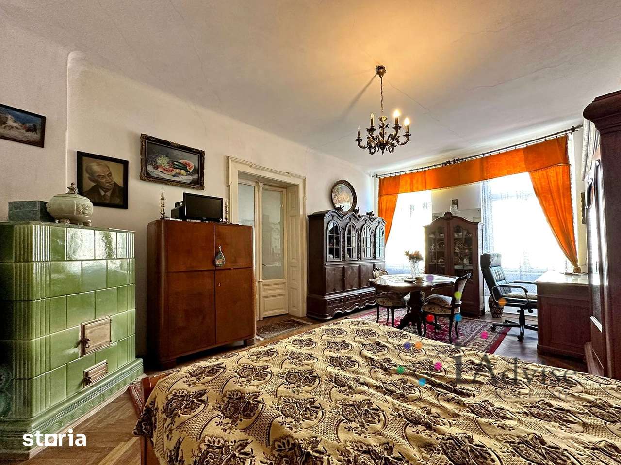 APARTAMENT CU FARMEC ISTORIC IN ZONA SCHEI — fotografia 1