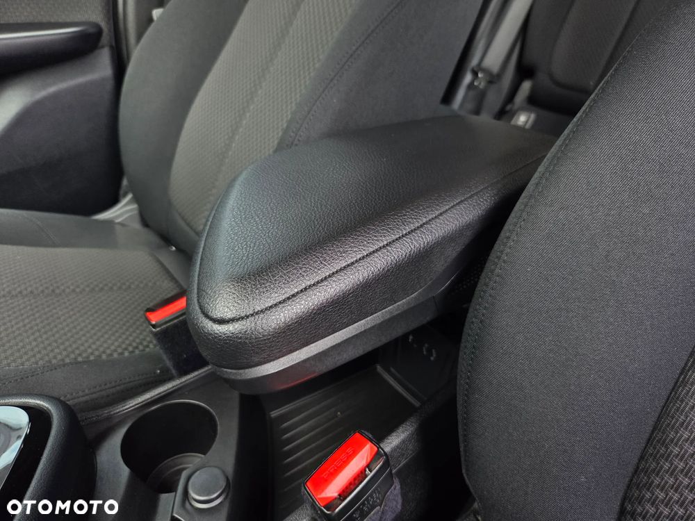 BMW Seria 2 218i Advantage - 25