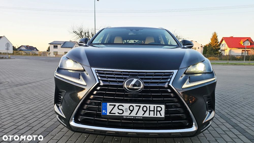 Lexus NX 300 Comfort AWD - 19