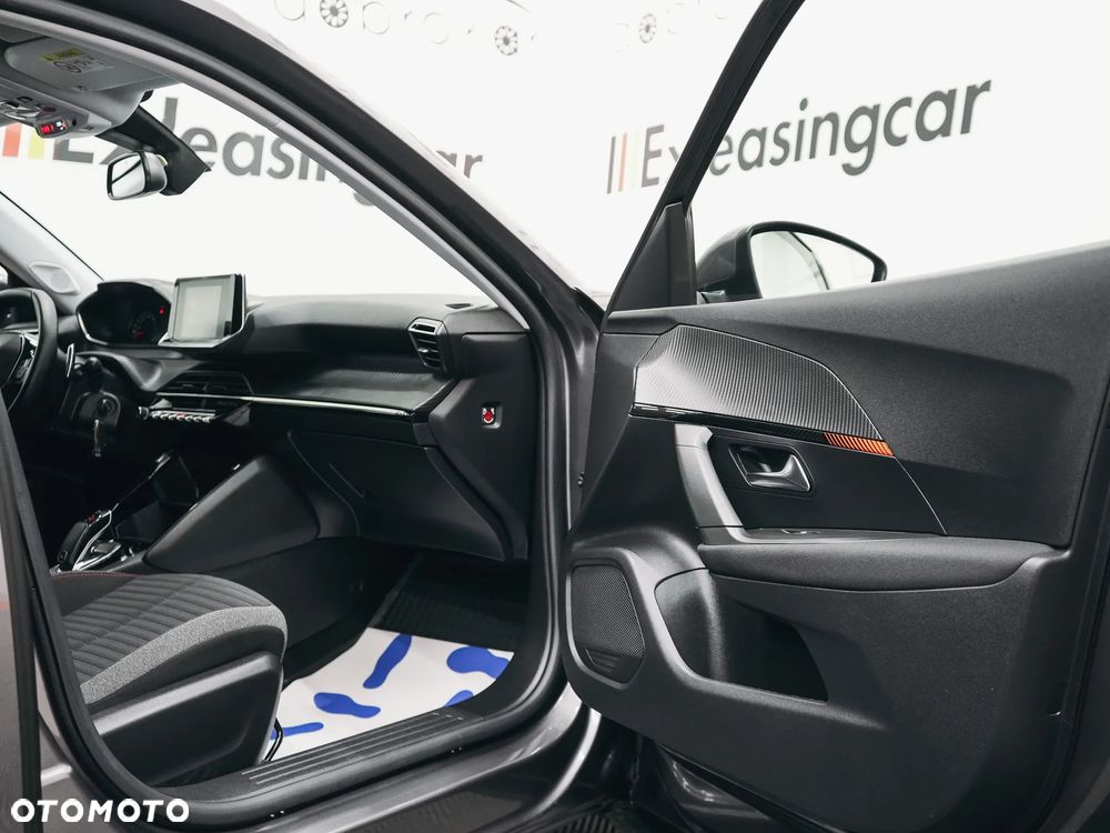 Peugeot 2008 1.5 BlueHDi Allure S&S EAT8 - 40