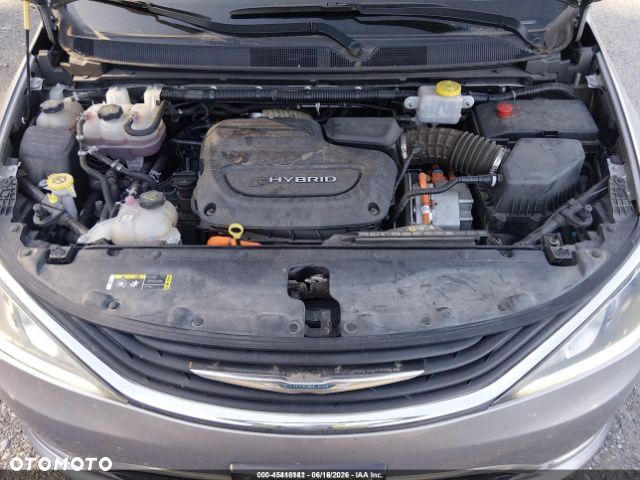 Chrysler Pacifica - 8