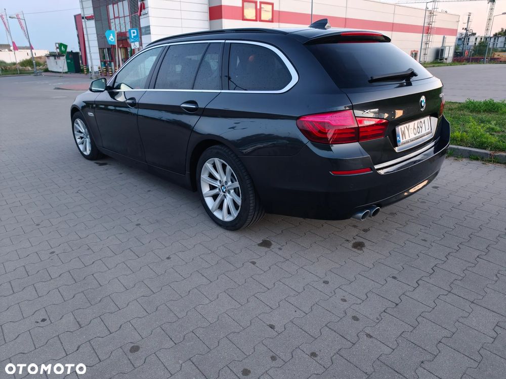 BMW Seria 5 525d xDrive Luxury Line - 9