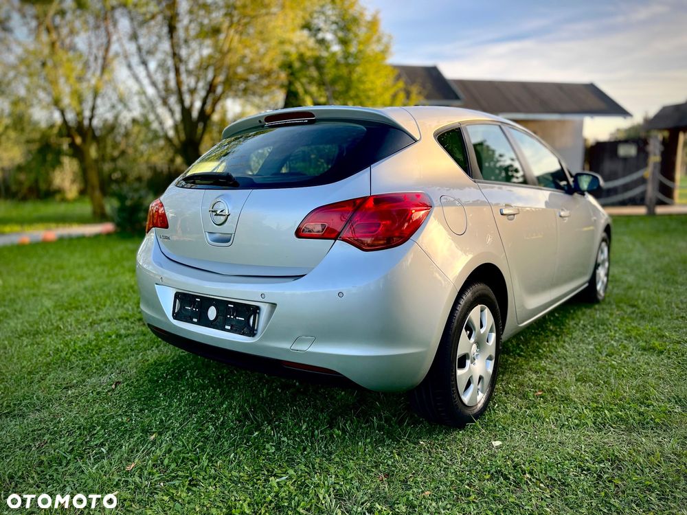 Opel Astra IV 1.6 Edition - 6