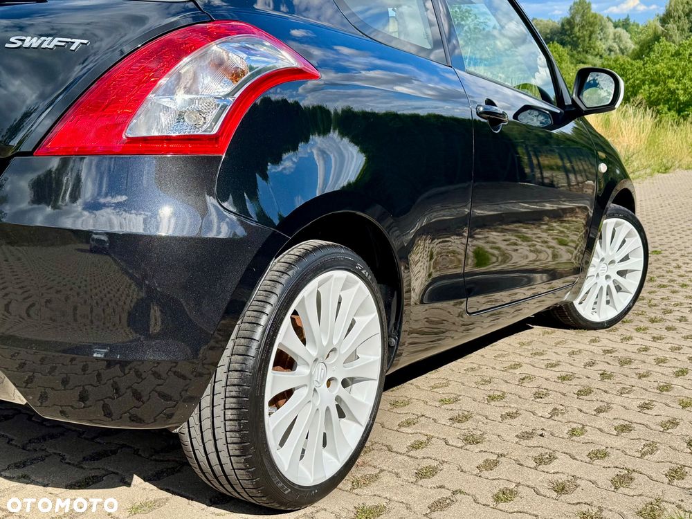 Suzuki Swift 1.2 BlackWhite - 22