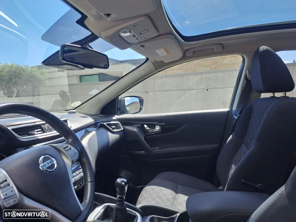 Nissan Qashqai 1.5 dCi N-Connecta 18 - 10
