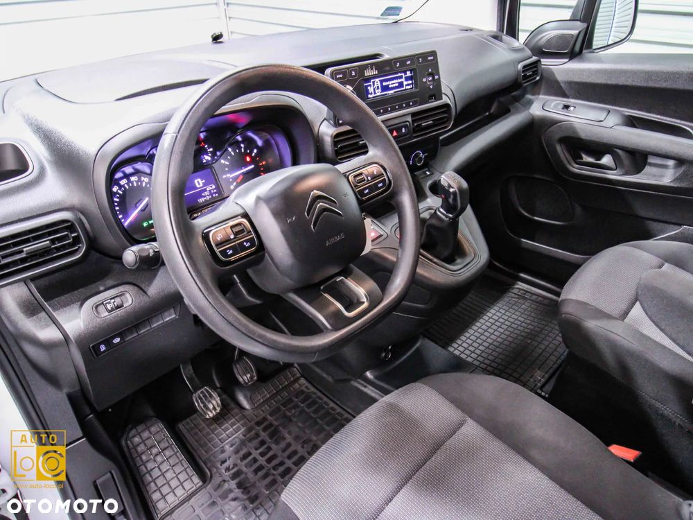 Citroën BERLINGO FURGON LONG L2 - 13