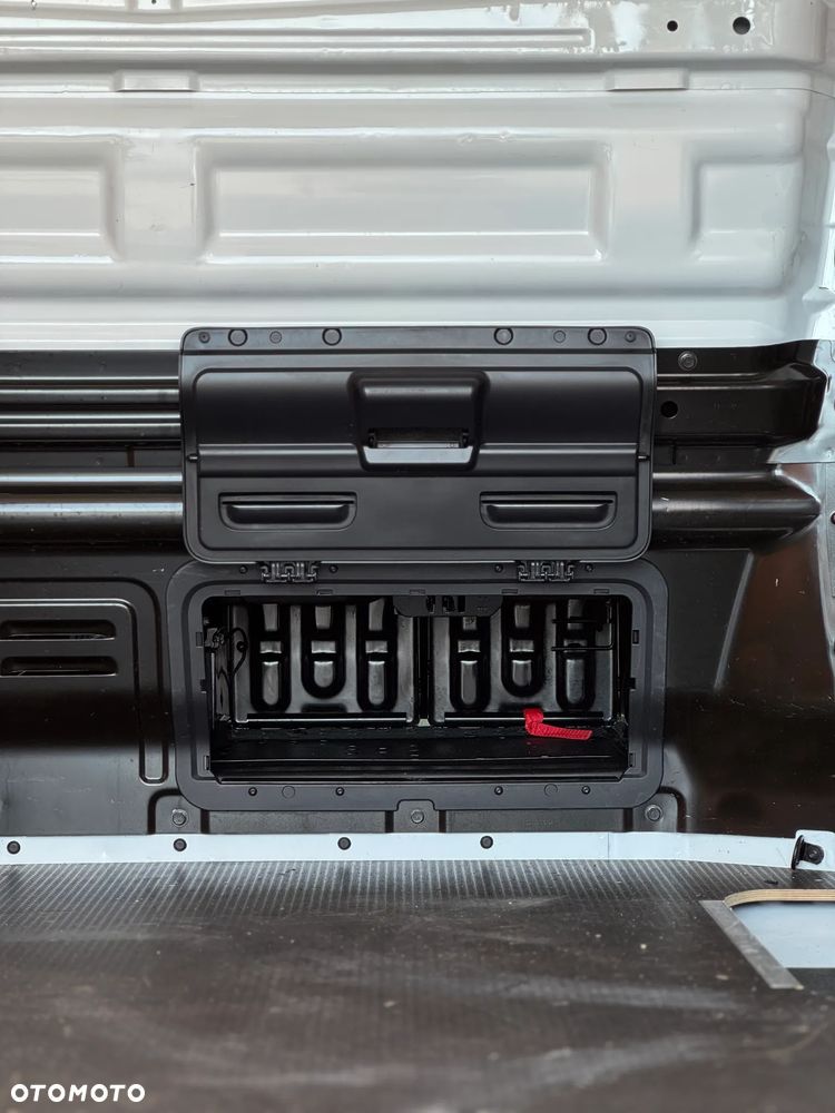 Renault TRAFIC - 8