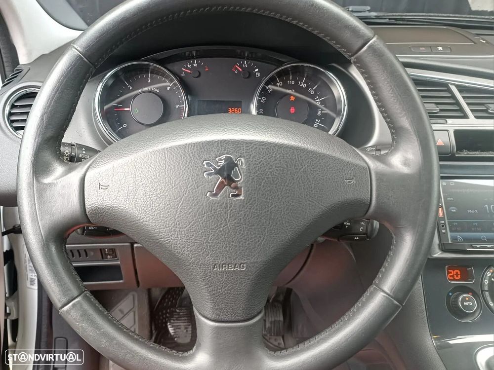 Peugeot 3008 1.6 HDi Premium - 12
