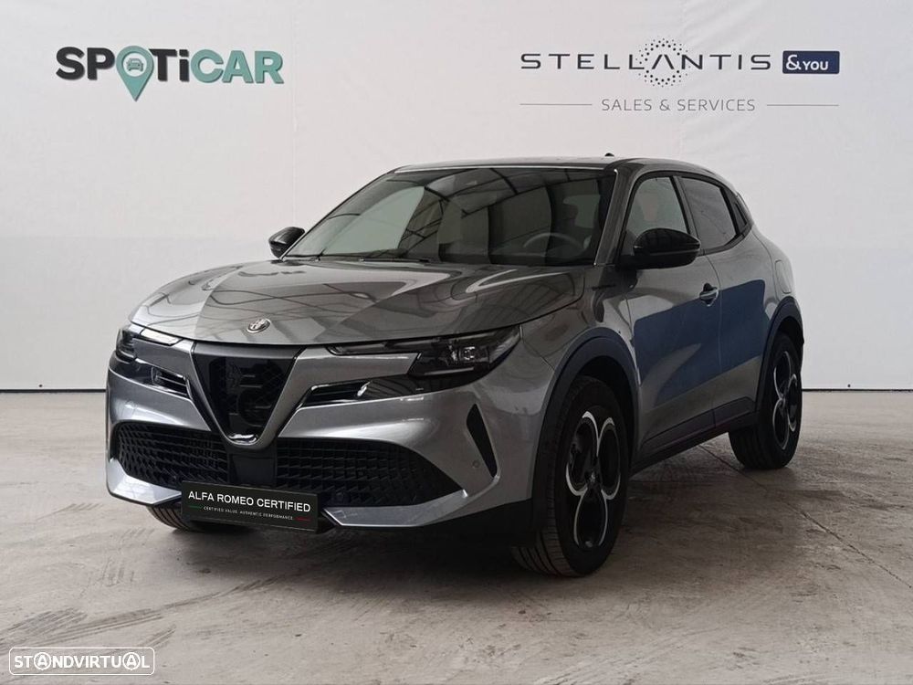 Alfa Romeo Junior 1.2 Speciale eDCT6 - 1