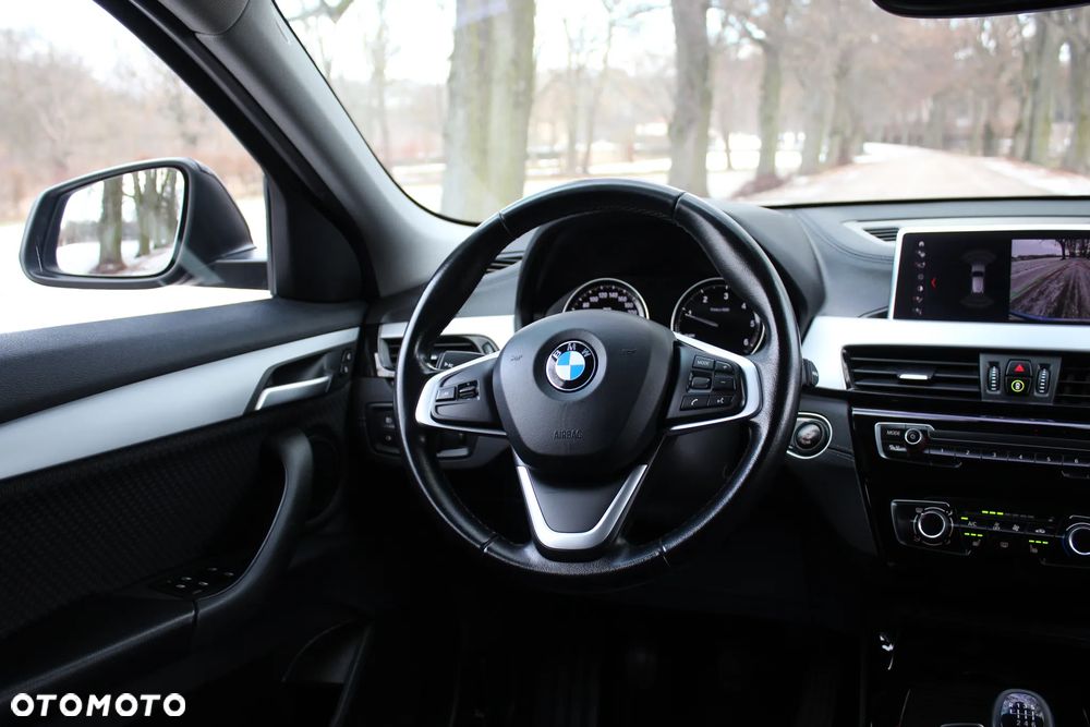 BMW X2 sDrive18d Advantage Plus - 30