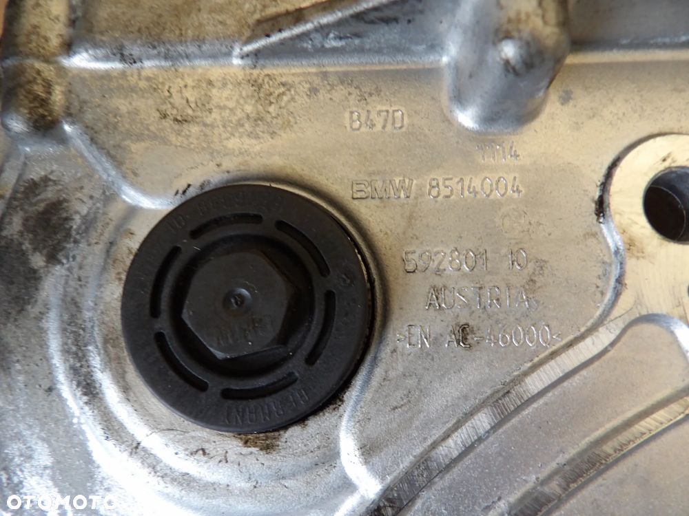 BMW G01 - B47 D20B - OBUDOWA ROZRZĄDU - 8514004 - 2