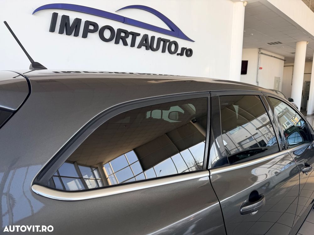Ford Focus Turnier 1.5 EcoBlue Start-Stopp-System Aut. TITANIUM X - 32