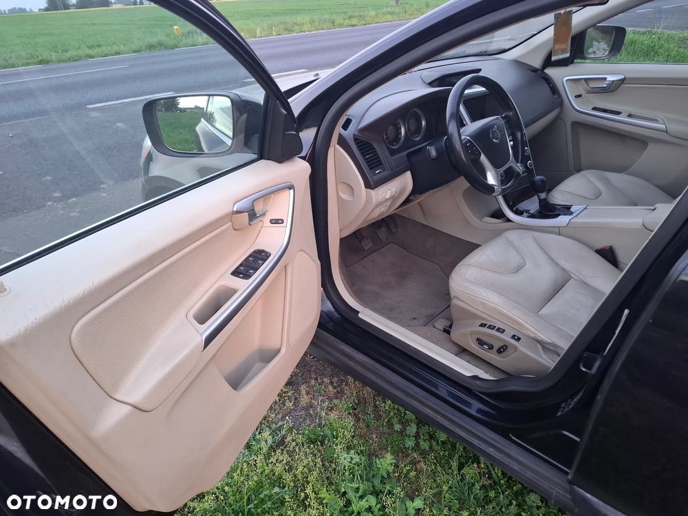 Volvo XC 60 D4 RDesign - 6