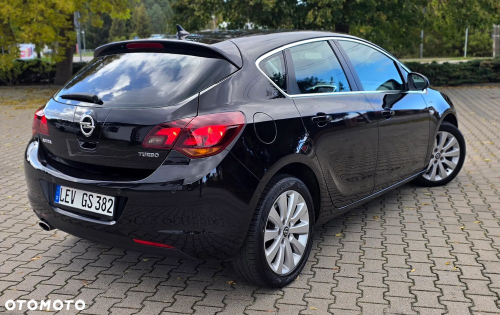 Opel Astra - 16