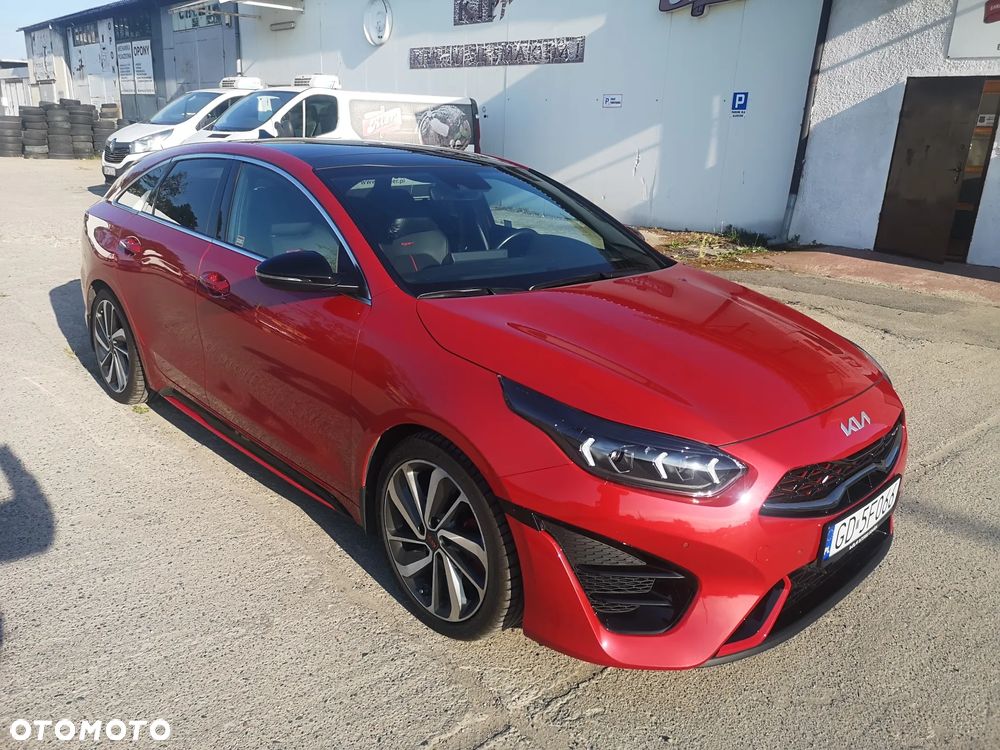 Kia ProCeed 1.6 T-GDI GT DCT - 1