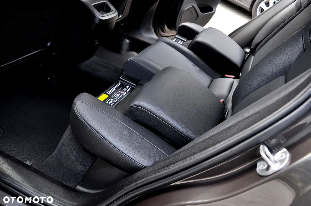 Volvo XC 60 B4 D Geartronic Momentum Pro - 22