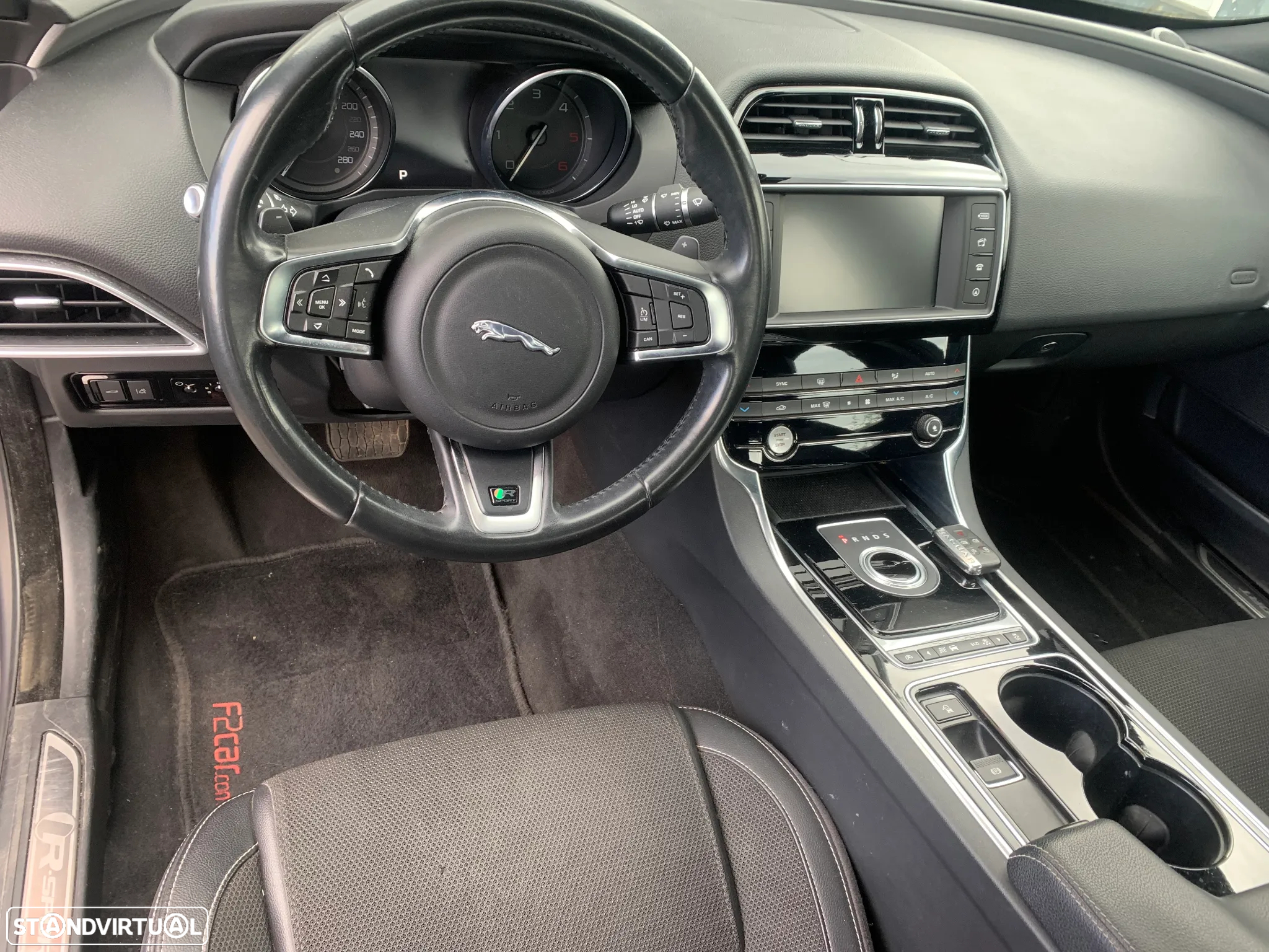 Jaguar XE E-Performance Aut. R-Sport - 26